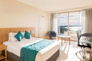 Rydges Beachside Hotel